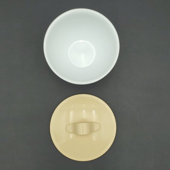 Corelle Winter Frost White Sugar Bowl with Tan Plastic Lid - Picture 3 of 7